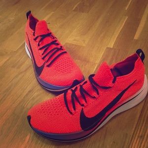 Nike 4% Vaporfly Flyknit Running Shoe